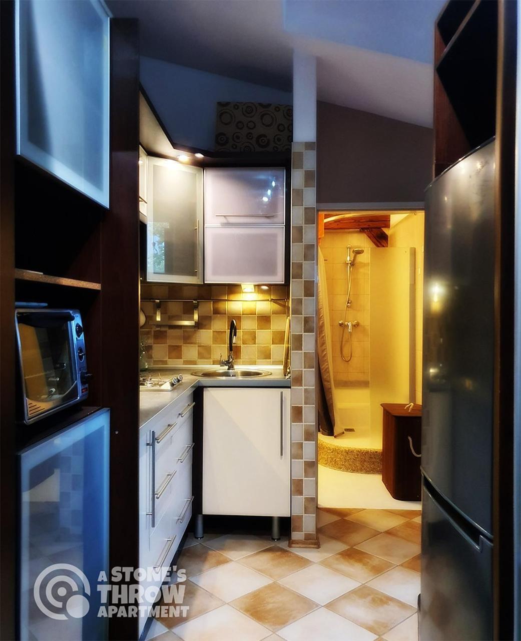 A Stone'S Throw Apartment คราคูฟ ภายนอก รูปภาพ
